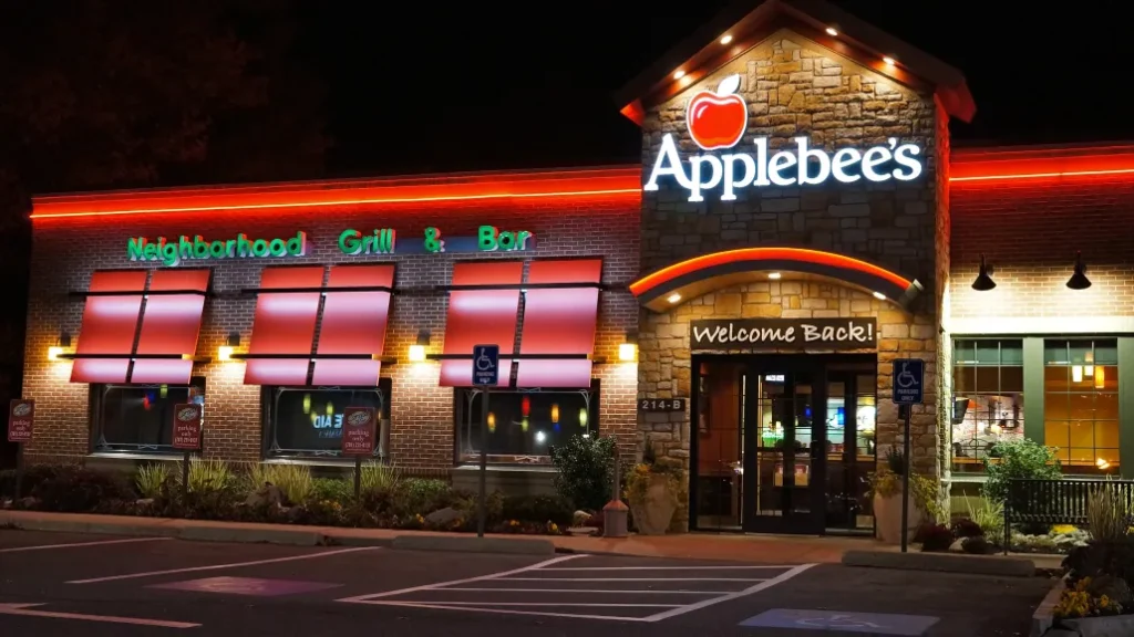 Julia Stewart: From “Not Ever” to Applebee’s CEO – Lessons in Leadership and Resilience 6 Flash News America